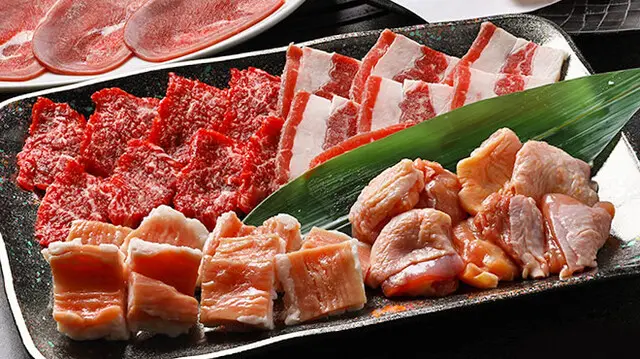 298梅田3号店肉盛り合わせ