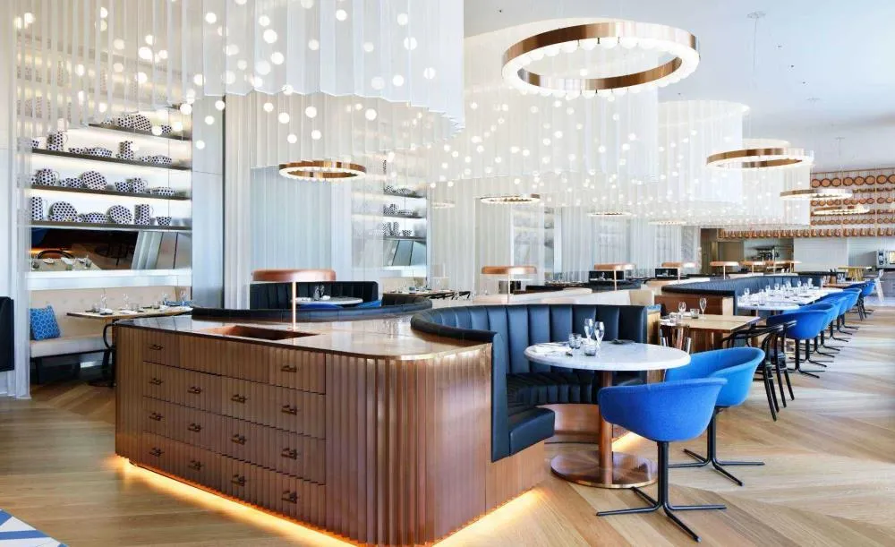 心斎橋W大阪のダイニング