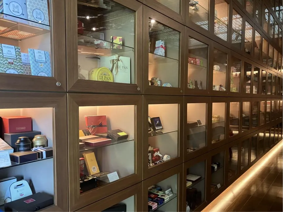 神戸「フェリシモ チョコレート ミュージアム」とは？世界中のチョコレートパッケージを収集・展示するミュージアム