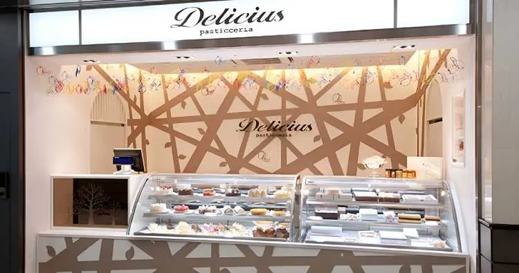 デリチュース　JR大阪店の外観