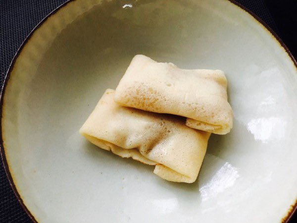 祇園祭ゆかりの伝統菓子、柏屋光貞の「行者餅」。販売は年に1日のみ