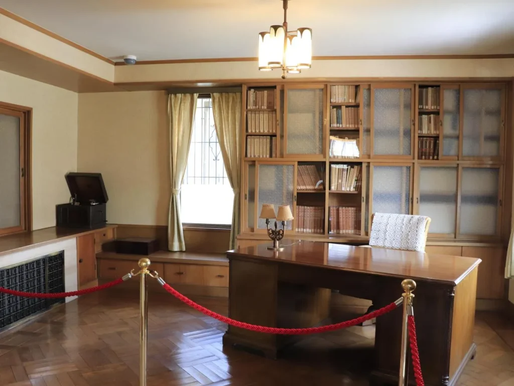 小林一三記念館 一三の書斎
