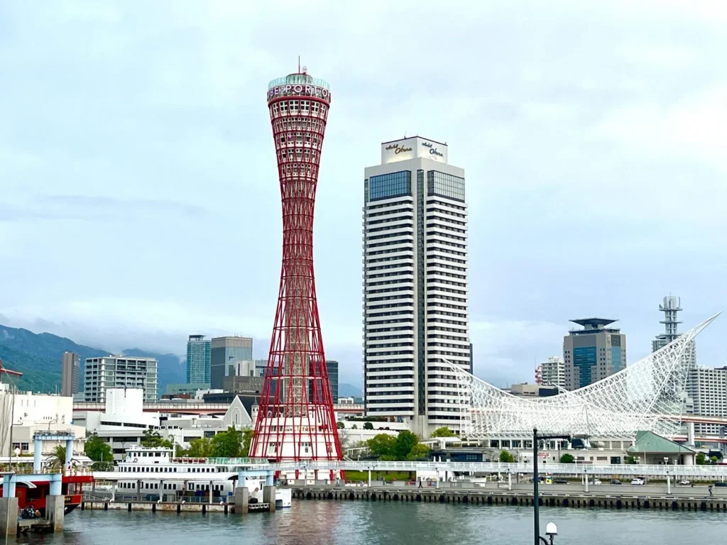 神戸ポートタワー 全景