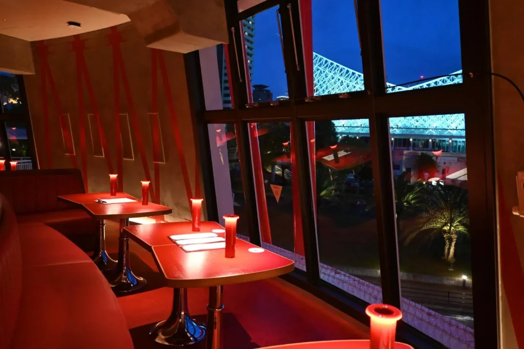 神戸ポートタワー 低層3階レストラン