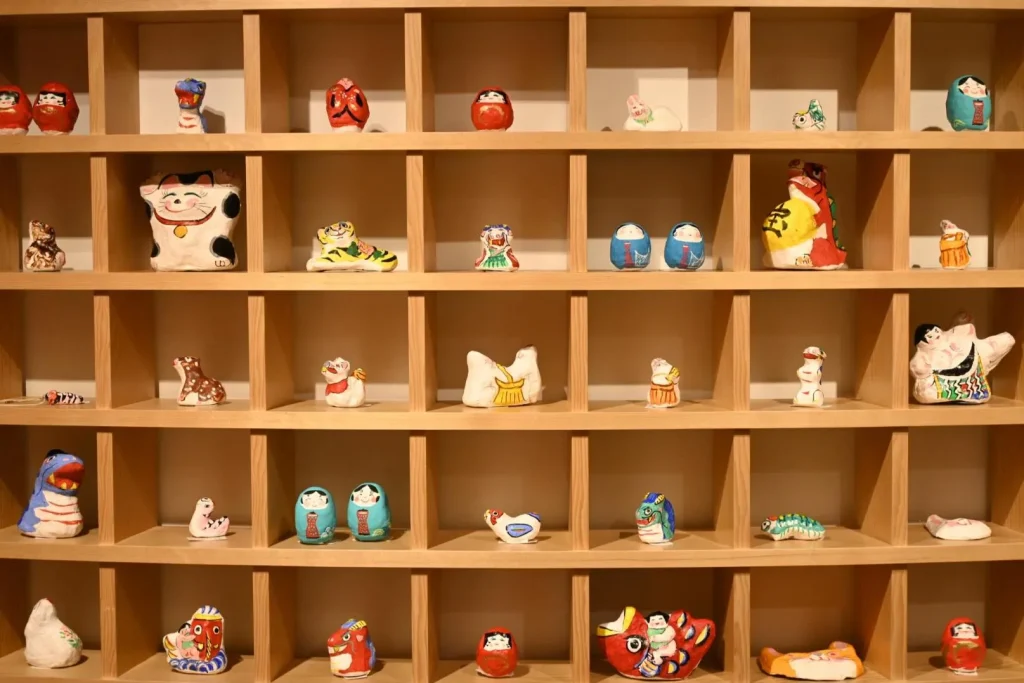 神戸ポートタワー 低層2階「須磨張子」