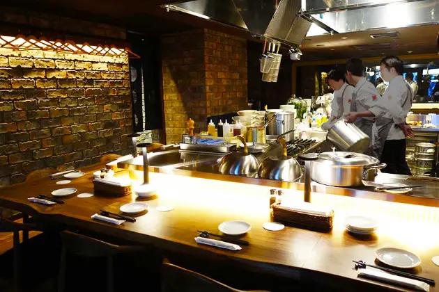 カルネジーオ内観