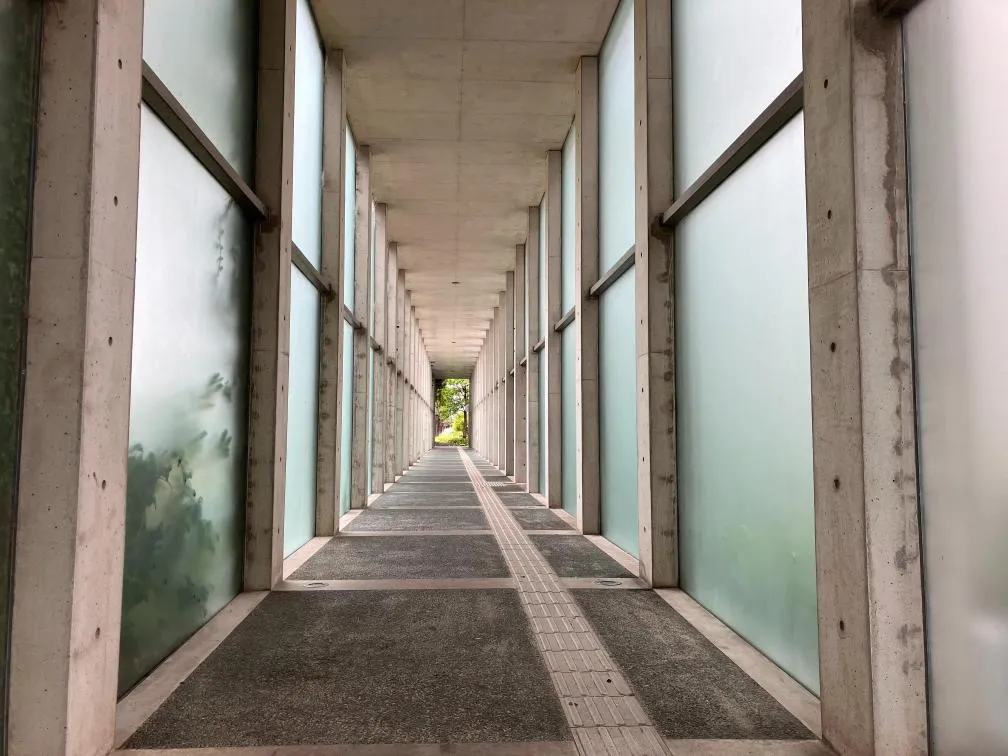 西宮市貝類館 入口の回廊