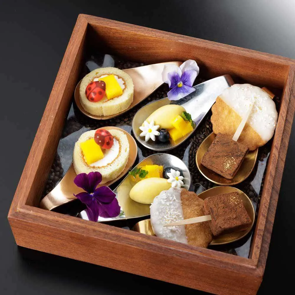 夏アフタヌーンティー兵庫2024 ホテルヒューイット甲子園