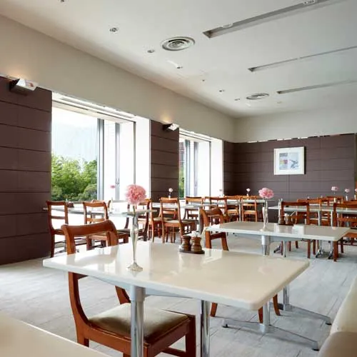 夏アフタヌーンティー兵庫2024 カフェレストラン「カメリア」/ホテルオークラ神戸