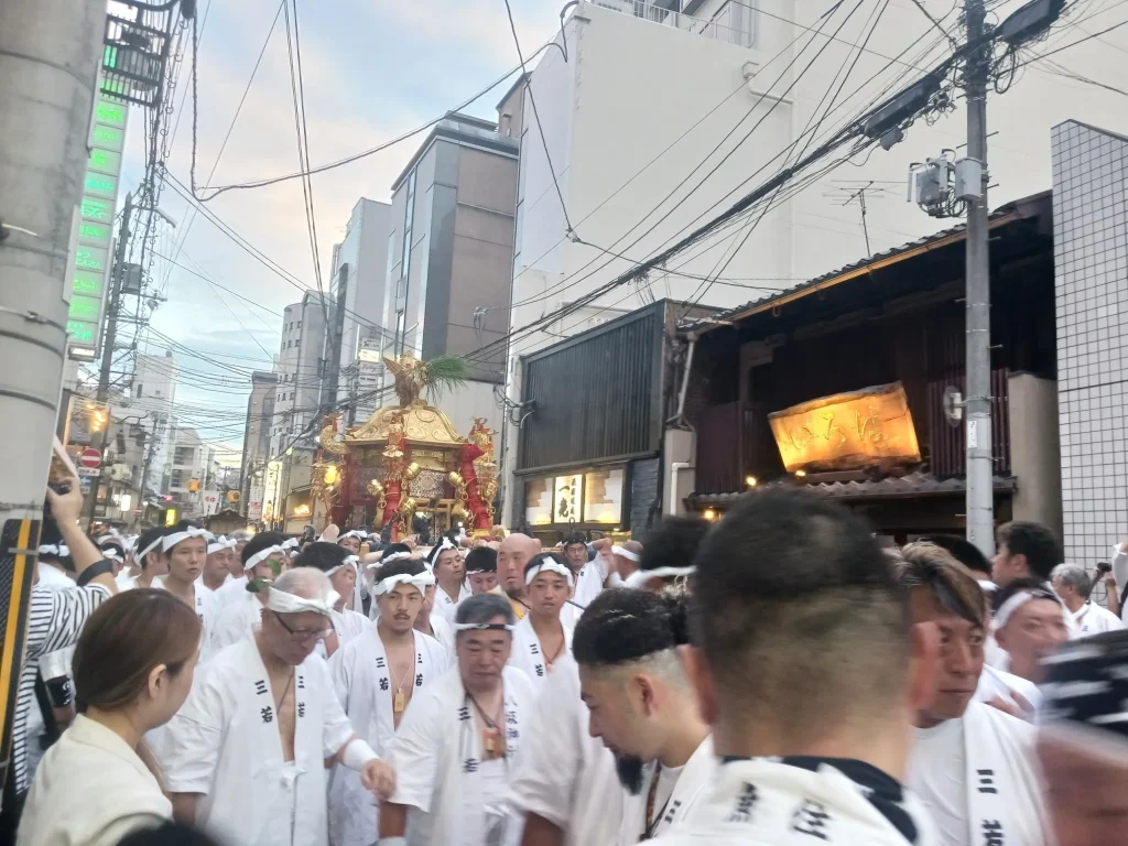 祇園祭 三若神輿会 神輿渡御
