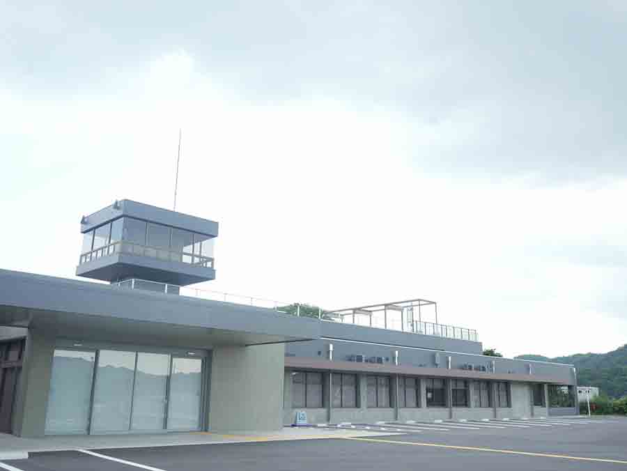 京都舞鶴の赤れんがパークに隣接、カフェ、サウナ、ファッションなどが集結！商業施設がオープン