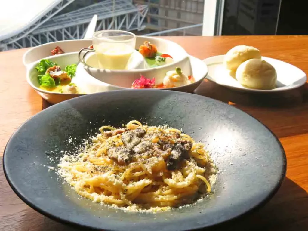 ランチプレート(トリュフバター香るポルチーニ茸のクリームパスタ)