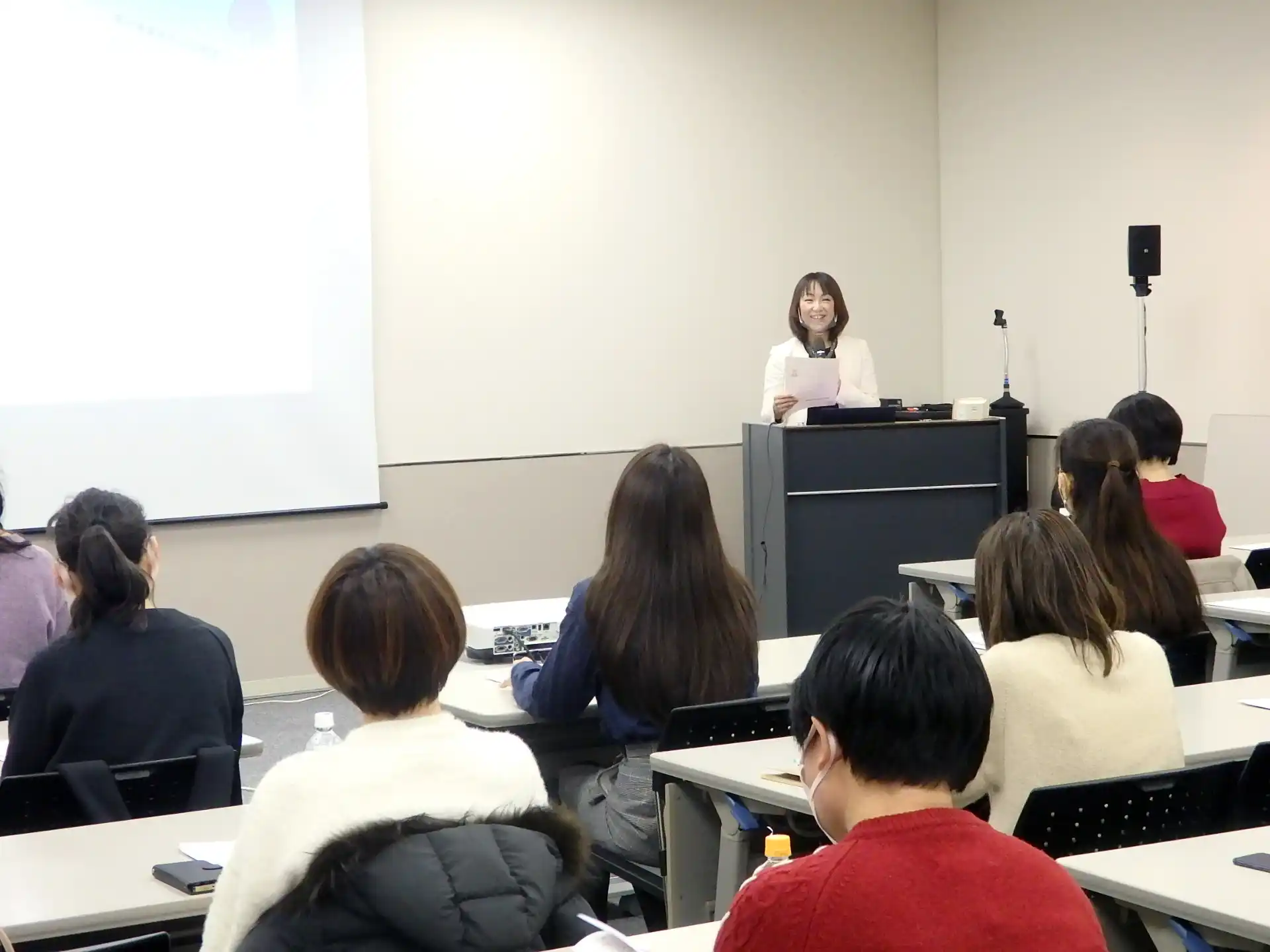 【某有名コーヒーチェーン店のデジタルコーヒーチケット付き】11月24日(日)梅田で開催！iDeCo・NISAなど初心者向け無料マネーセミナー