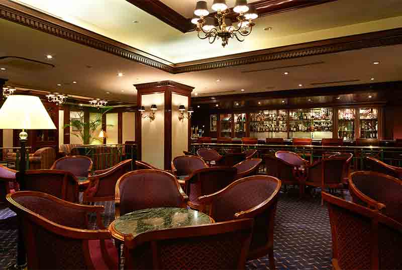 クリスマスアフタヌーンティー2024メインバー フォースル/ホテル アゴーラ リージェンシー 大阪堺