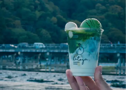 嵐山・渡月橋近くに濃厚抹茶が楽しめる「八十八良葉舎（はとやりょうようしゃ）嵐山」が2024年11月オープン！