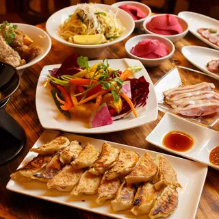 オペレッタ52 餃子 鴨料理