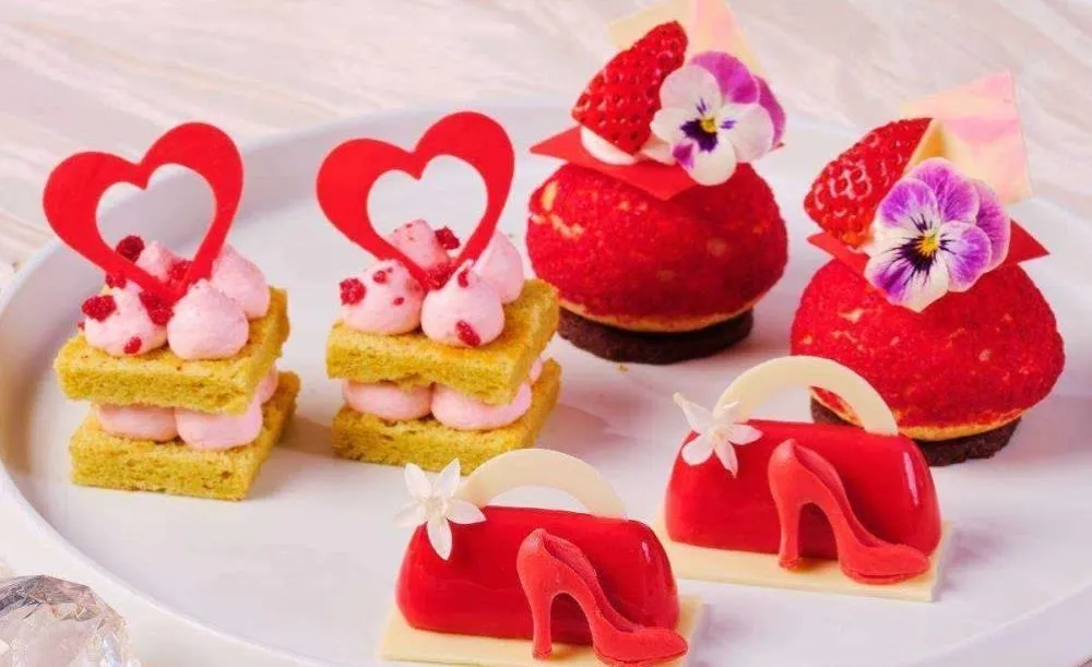 大阪 アートグレイス ウエディングコーストのいちごアフタヌーンティーのスイーツ