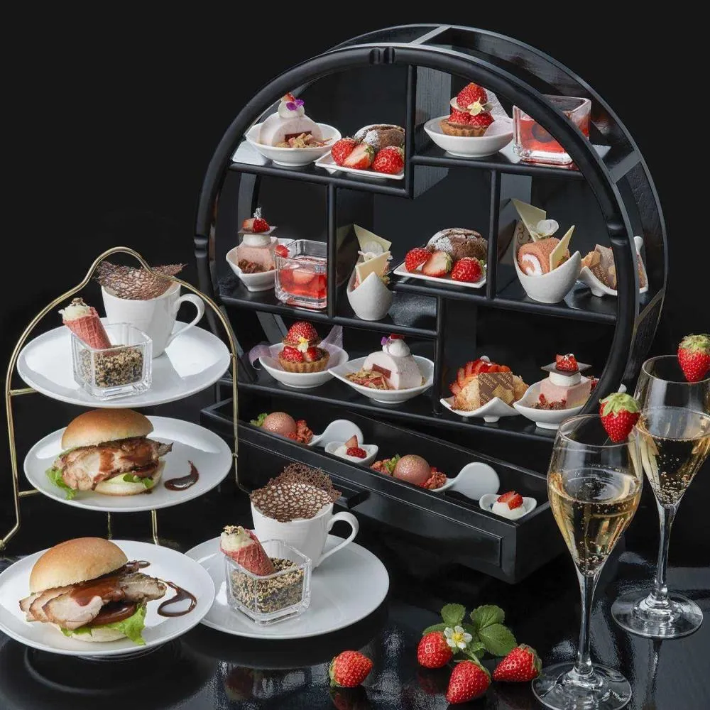 ホテルロイヤルクラシック大阪のいちごアフタヌーンティー