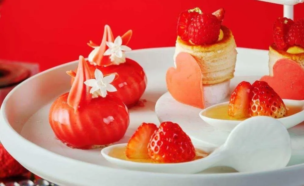 セントグレースヴィラのいちごアフタヌーンティーのスイーツ