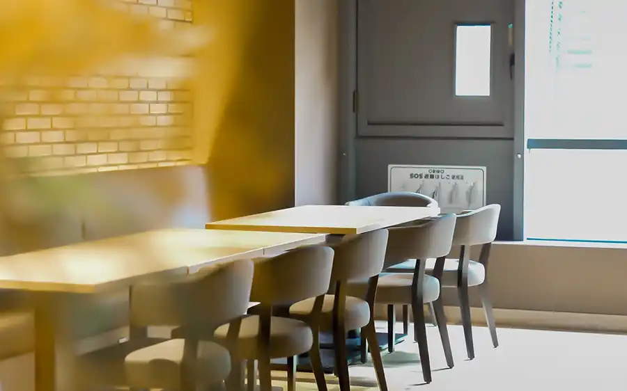 のうはんたっけいの店内