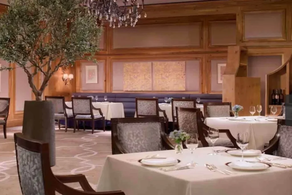 スプレンディード 内観