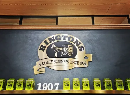 リントンズ　外観