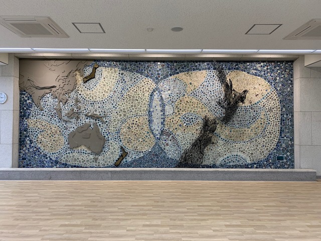 吹田中央図書館_NZタイル壁画