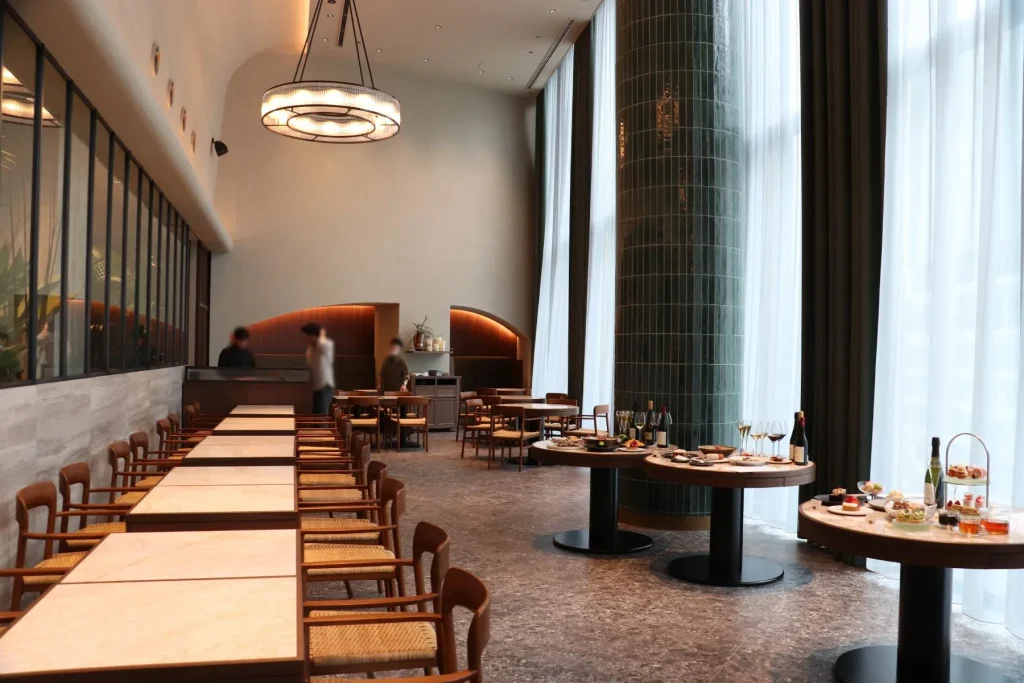 グラングリーン大阪　グランレスパイア