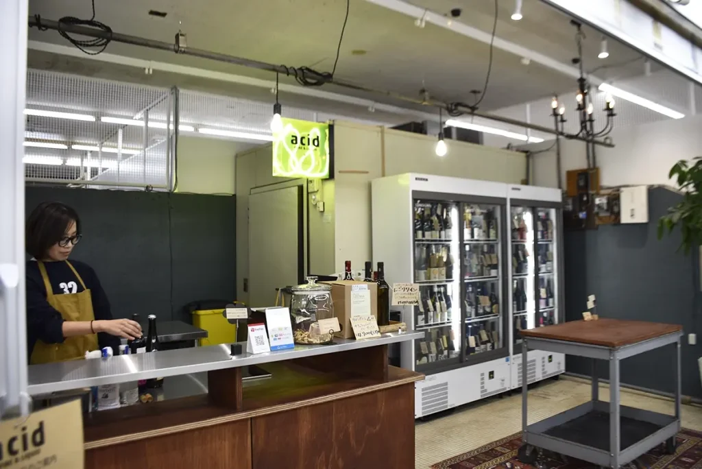 竹見台マーケットのワインショップ１