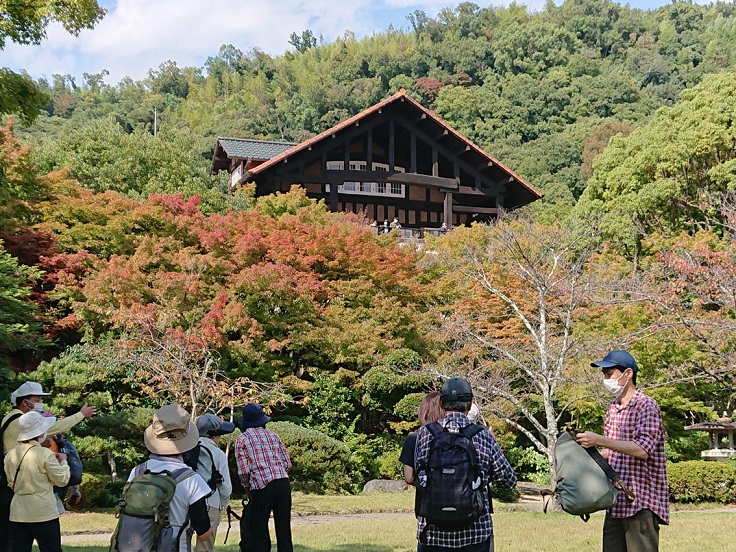 ガイドの案内で歴史的なスポットを巡る「春の天王山ウオーキング2025登山コース／山麓コース」5月17日（土）開催