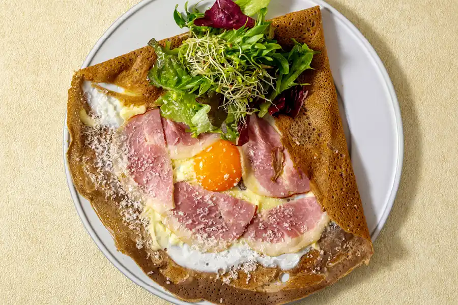 TOOTHTOOTHパティスリー&カフェ西宮ガーデンズ店ガレットコンプレ