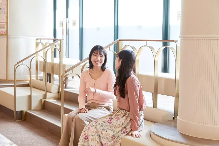 宝塚大劇場リニューアルで新しくなったソファ