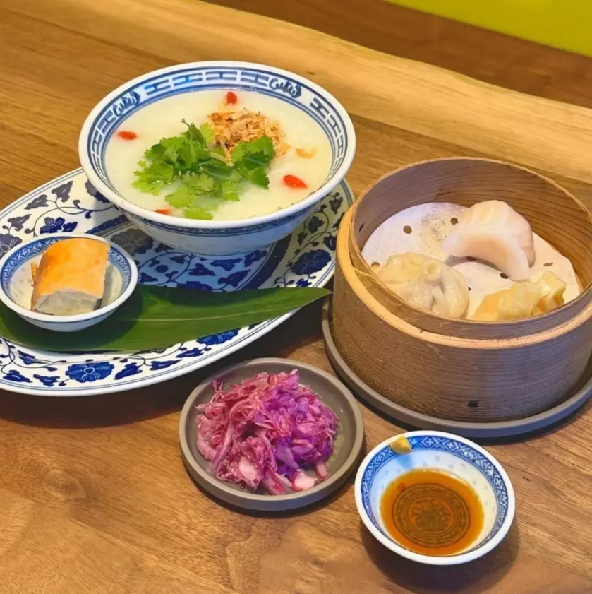SIK eateryの中華粥ランチ