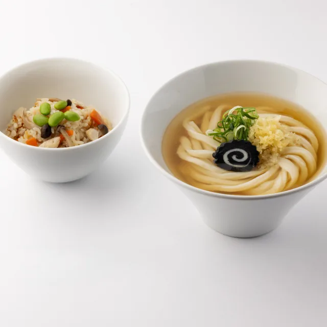 情熱うどん讃州タイムアウトマーケット大阪店のランチセット