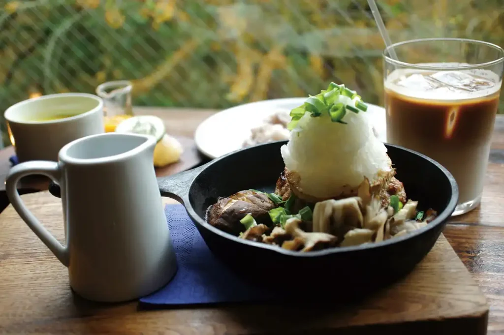 カフェエデン 江坂店 大根おろし仕立てのハンバーグ