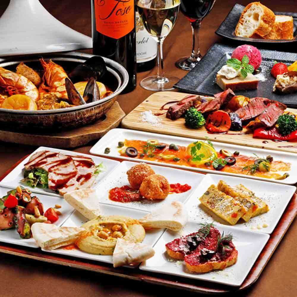 アブサンソラーのコース料理