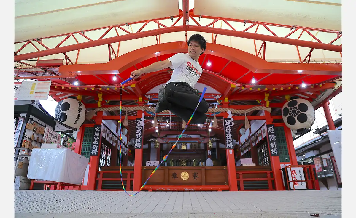 ５/13、豊中市の小学生が世界チャンピオンと共になわとびギネス世界記録™に挑戦！