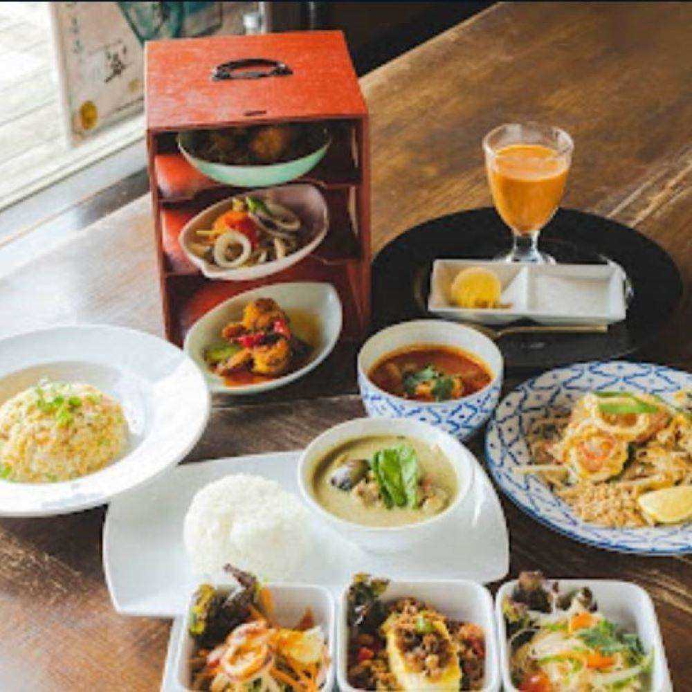 佛沙羅館 (ブッサラカン)の人気No1ランチの月コース