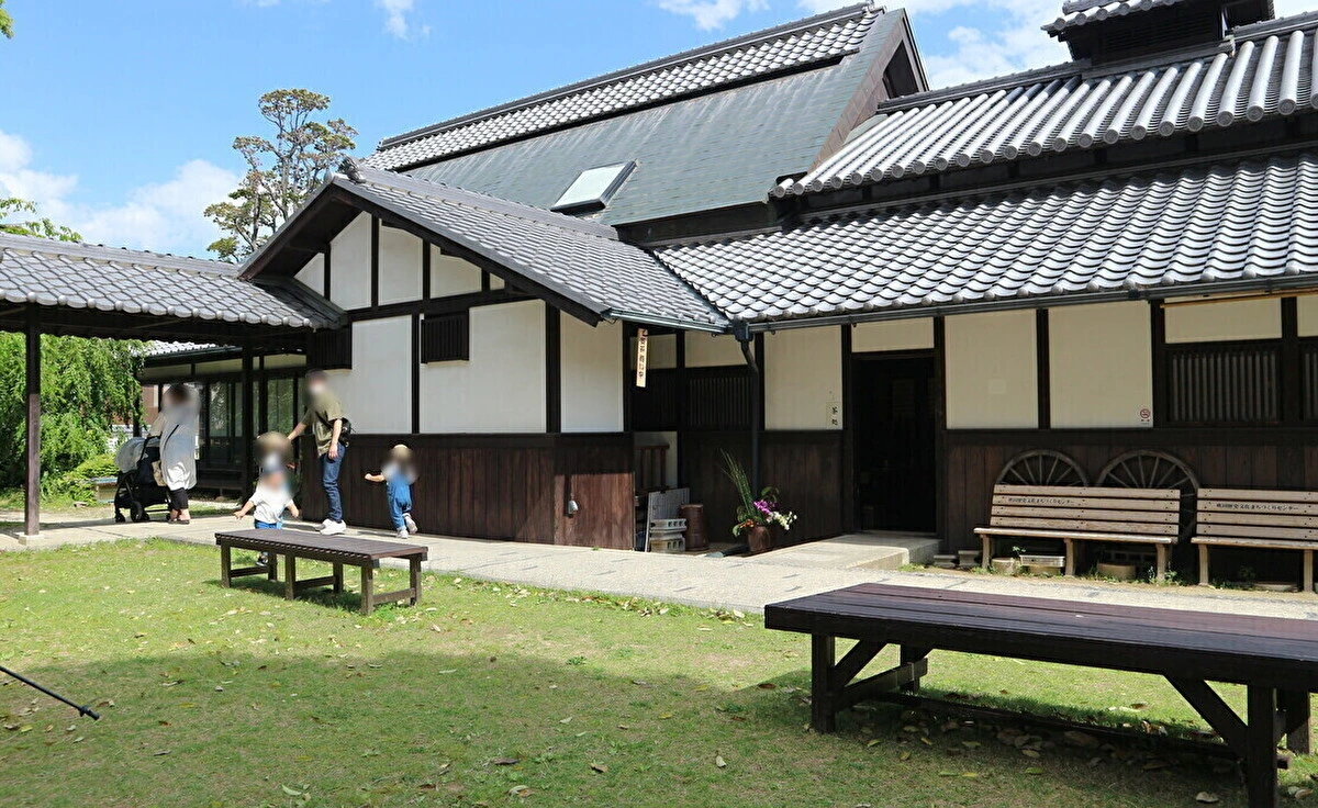 5月17日（土）に庄屋屋敷を再生した「浜屋敷」で「浜屋敷 春の手づくり市」が開かれます！