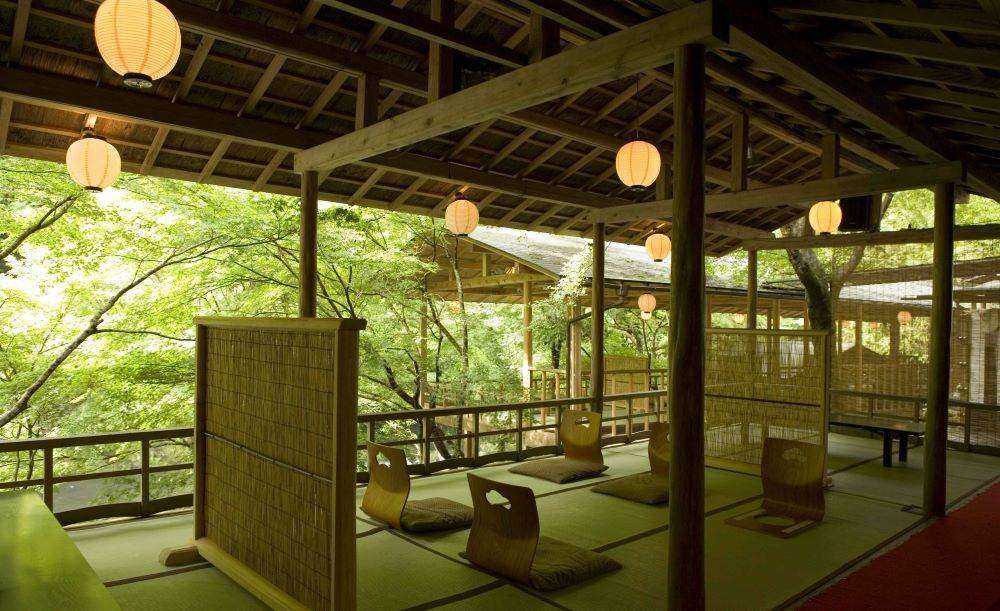 高雄錦水亭の川床席