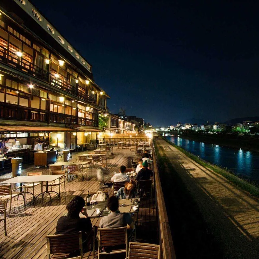 leunの川床ディナー