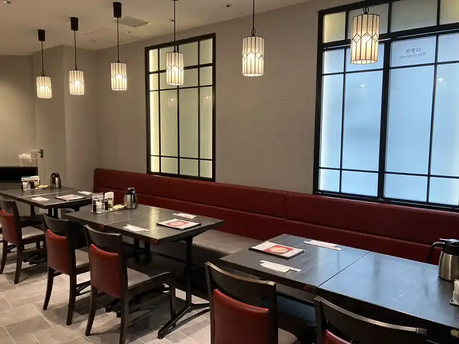 551蓬莱本店レストランの内観3階