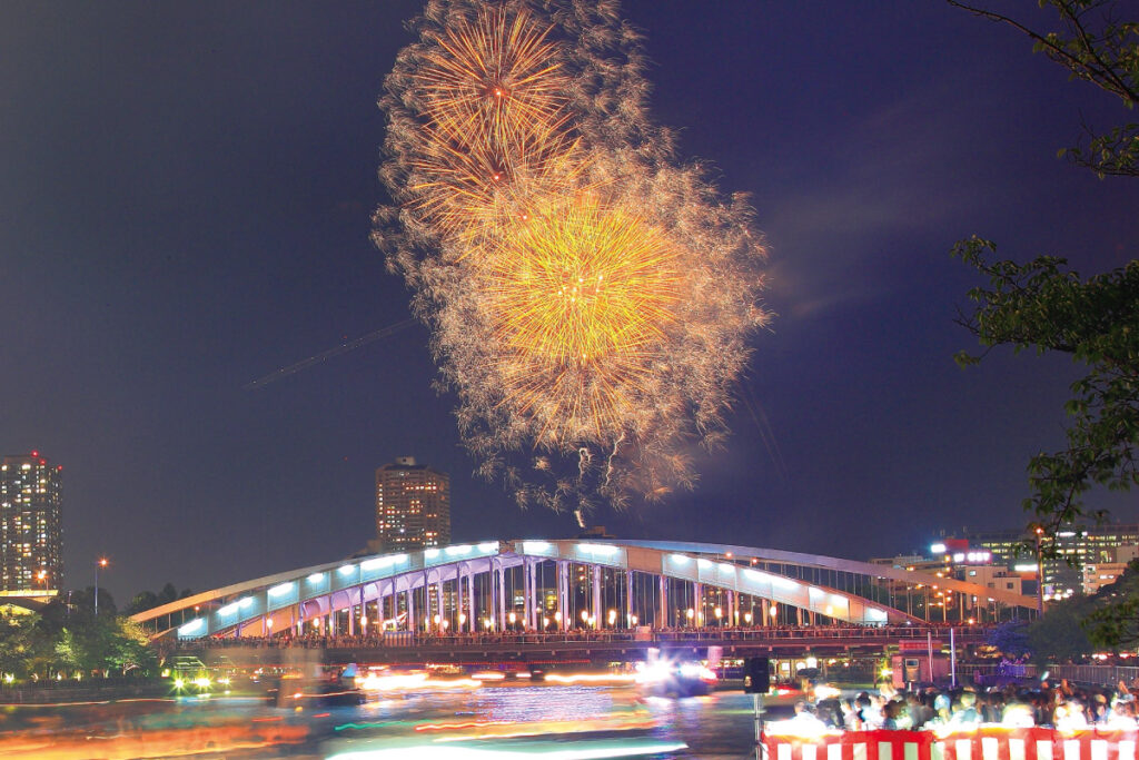 天神祭りの花火