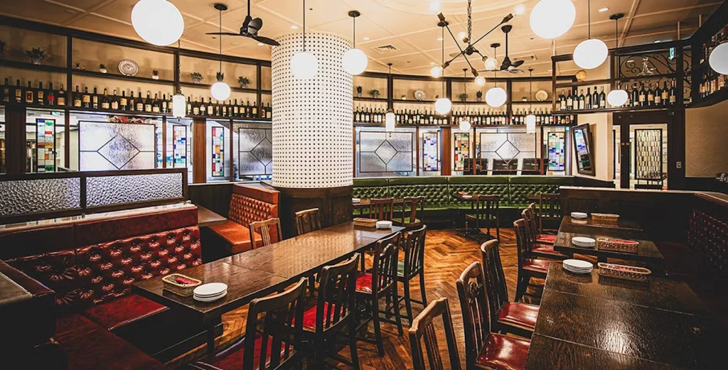 美食酒場 CRAU(クラウ)ハービスPLAZA_内観