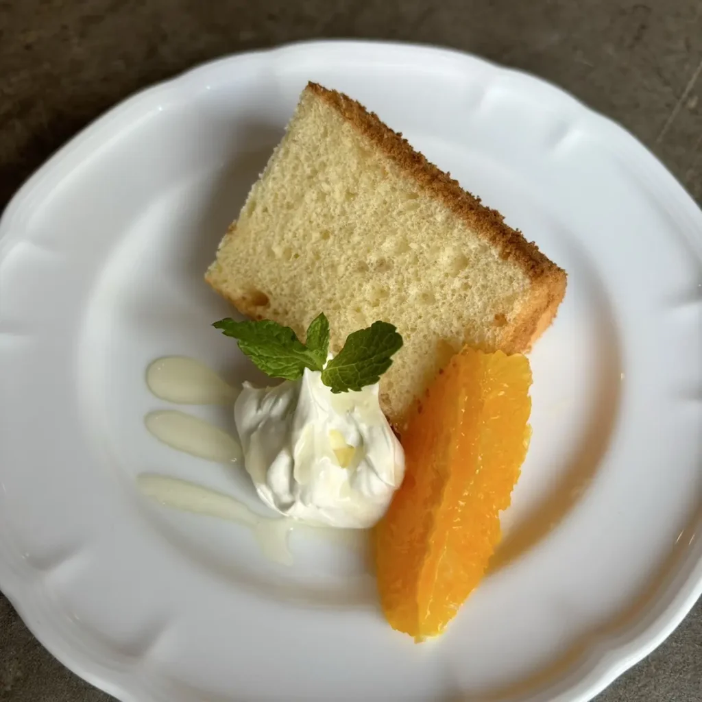 Café&Bal Magis(カフェアンドバル マジス) はちみつシフォンケーキ