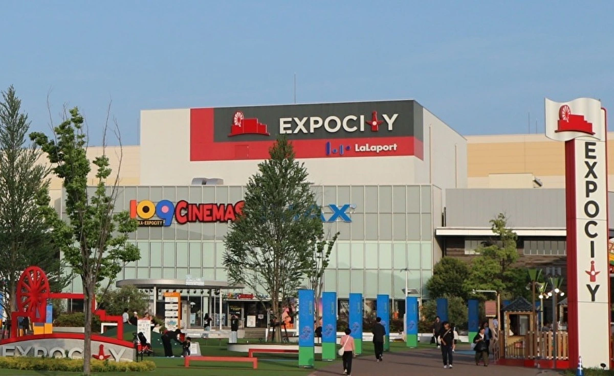 「ららぽーとEXPOCITY」のお得な駐車場無料サービス情報です
