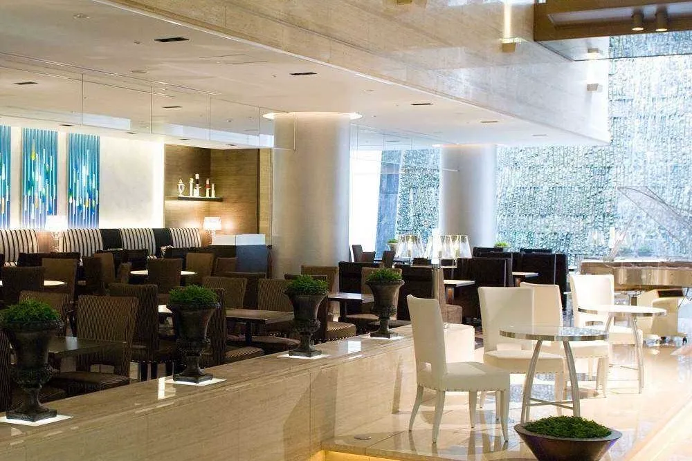 ティーラウンジ　内観