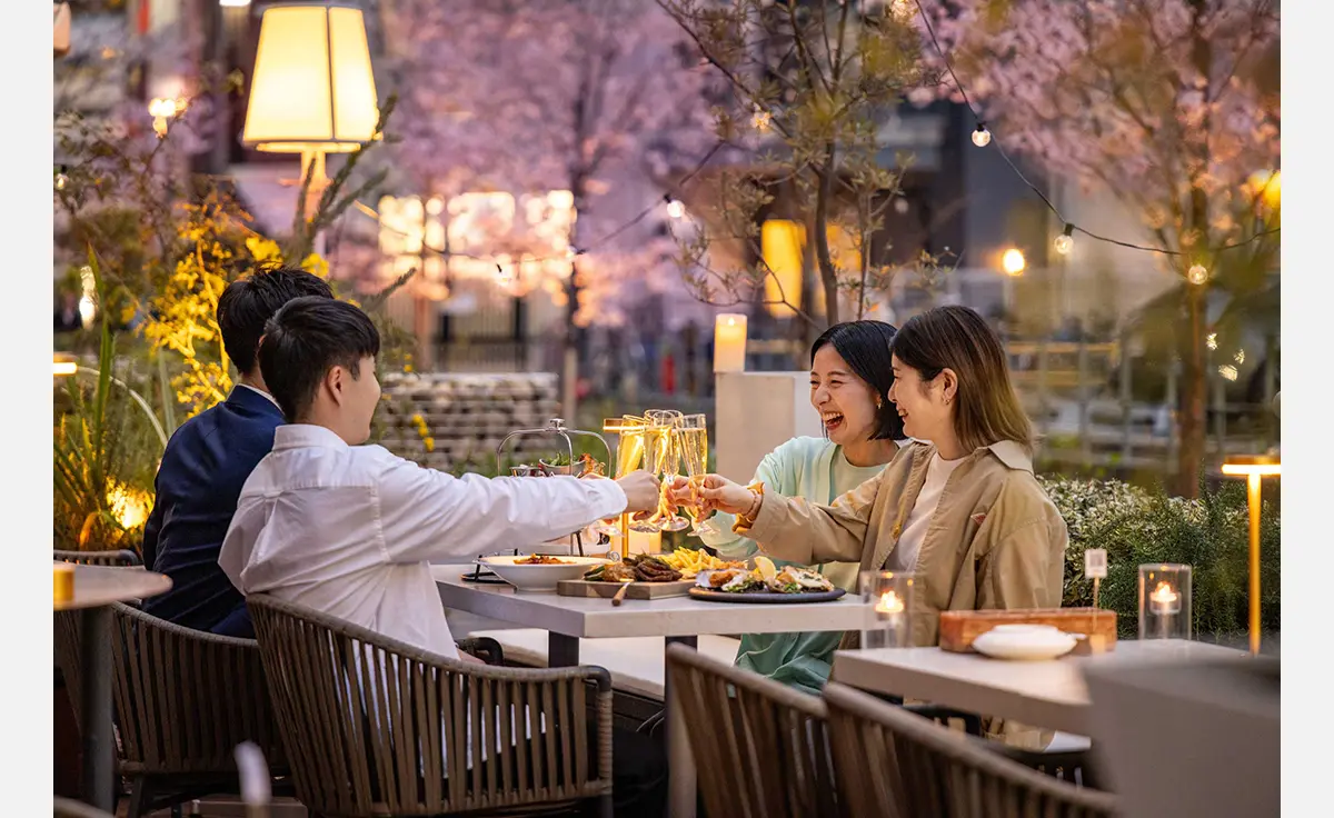 都会で非日常を満喫！「梅田ワーフ」で「WメインBBQプラン」開催中！