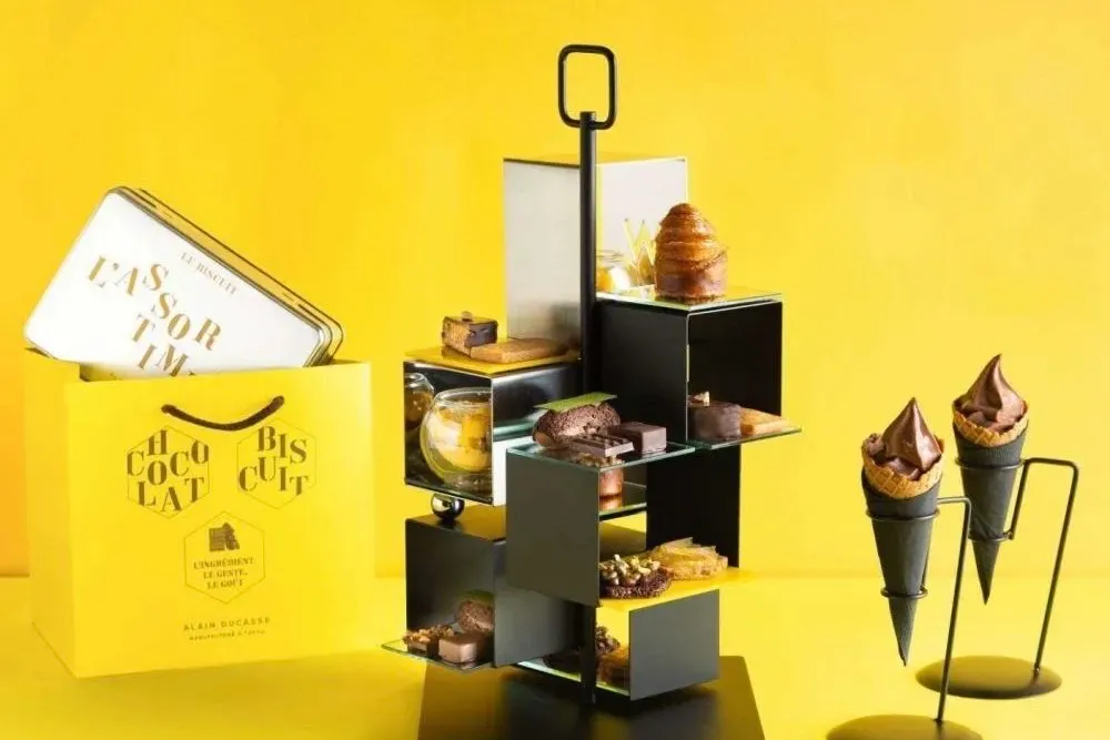 w大阪　アフタヌーンティー