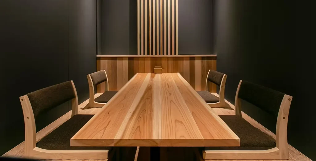 江坂の鍋料理つがい 内観